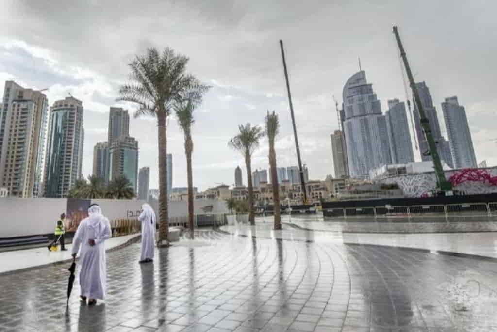 Emirati Arabi Uniti e piogge torrenziali artificiali
