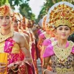 la gente di balinese costumi tradizionali 58320655
